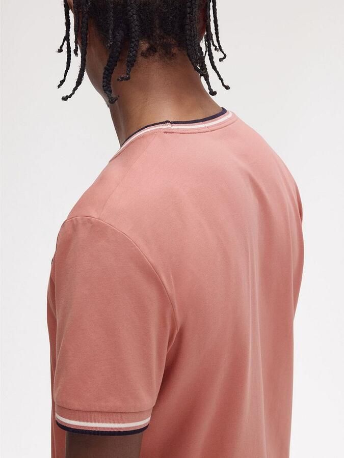 Fred Perry M1588 Twin Tipped T-shirt Roze - Foto 2