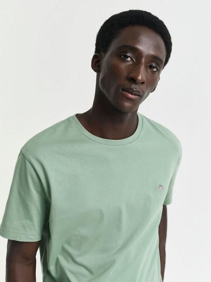 Gant T-shirt REG SHIELD SS T-SHIRT met logoborduursel op borsthoogte - Foto 7