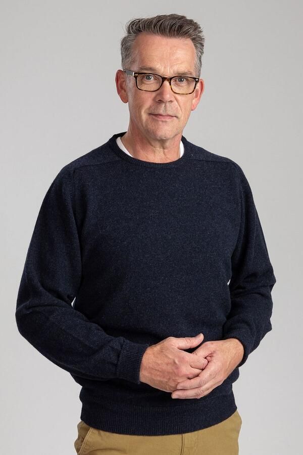 William Lockie Sweaters Pullover Lamswol O-hals Midnight Mix Navy - Foto 2