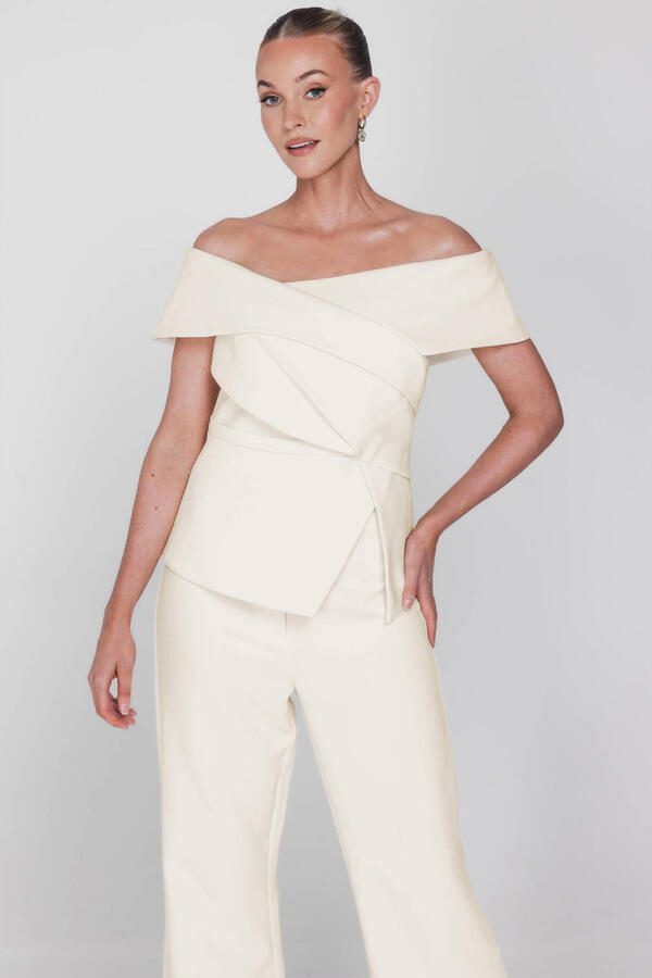 Accentil asymmetrische top ecru