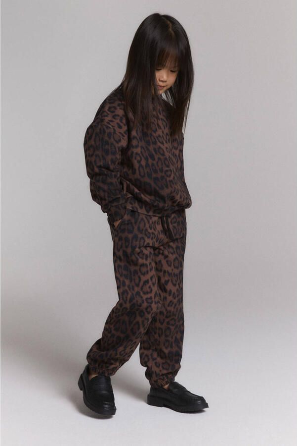 Alix the Label Alix Mini oversized sweater met panterprint bruin