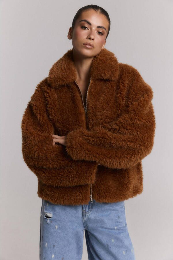 Alix the Label faux fur jas cognac