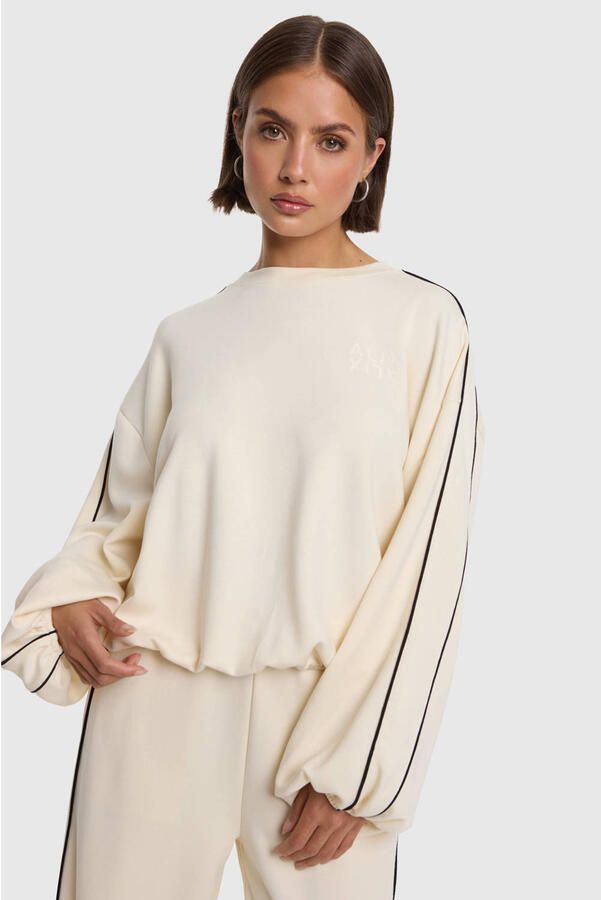 Alix the Label sweater crème