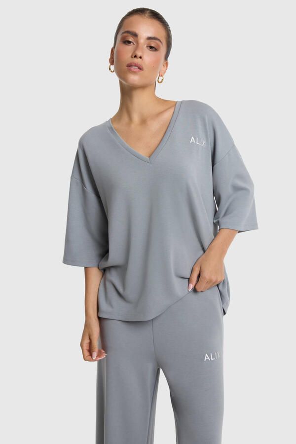 ALIX THE LABEL Dames Tops & T-shirts Ladies Knitted Scuba V-neck Top Lichtgrijs - Foto 5