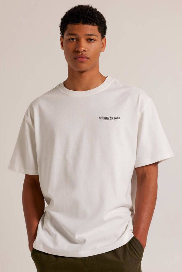 America Today oversized T-shirt met backprint off white