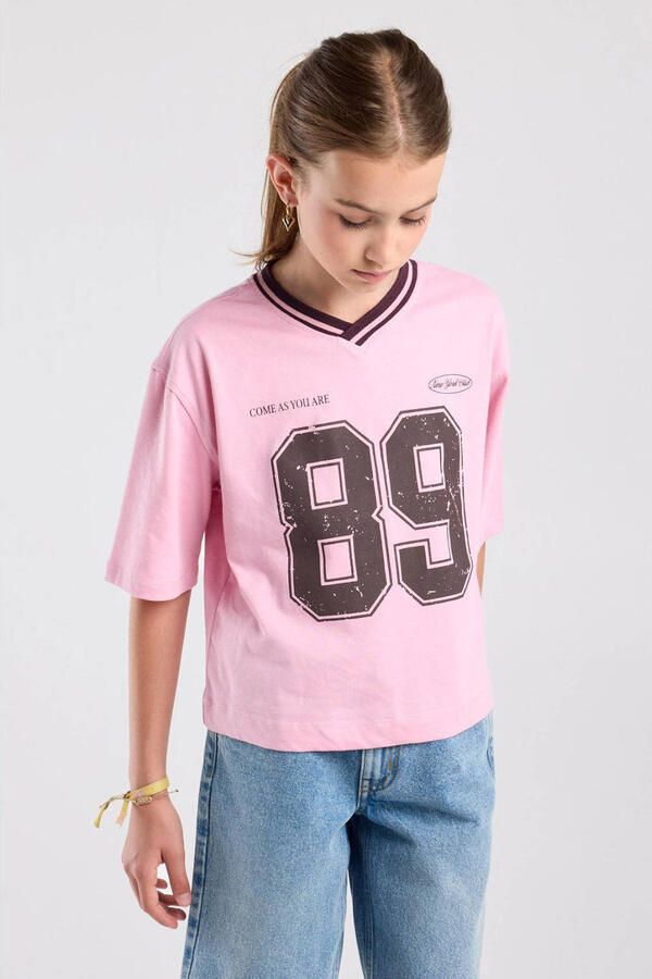 America Today boxy T-shirt met print roze