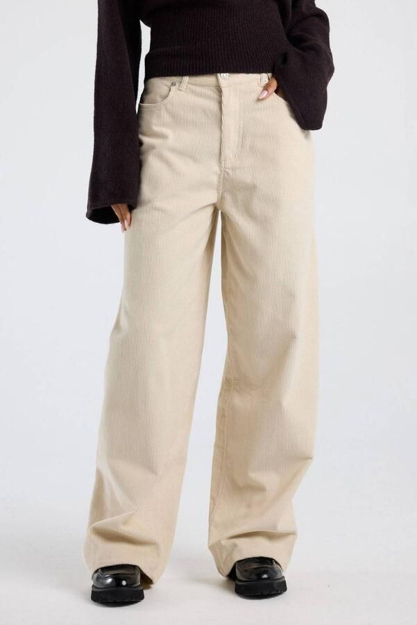 America Today corduroy baggy casual broek beige