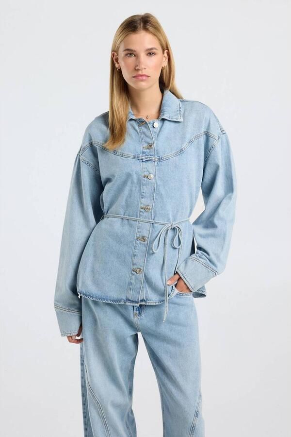America Today denim blouse met ceintuur light blue