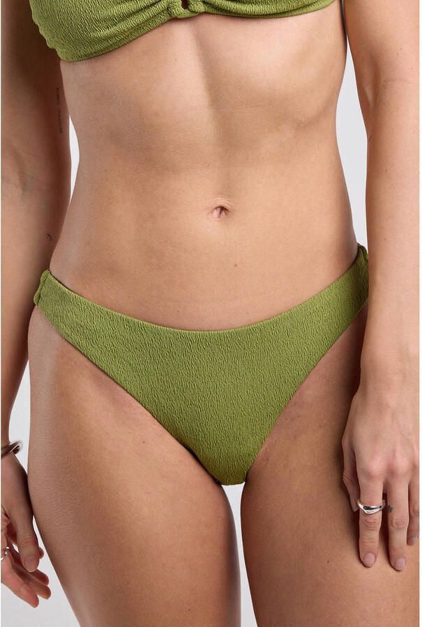America Today high leg bikinibroekje Wida met textuur olijfgroen - Foto 3