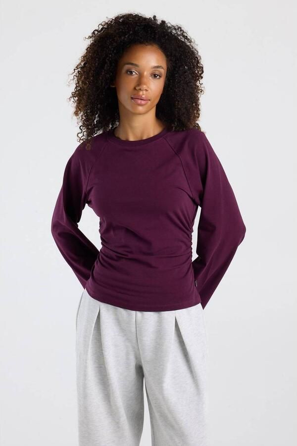 America Today longsleeve met plooien aubergine