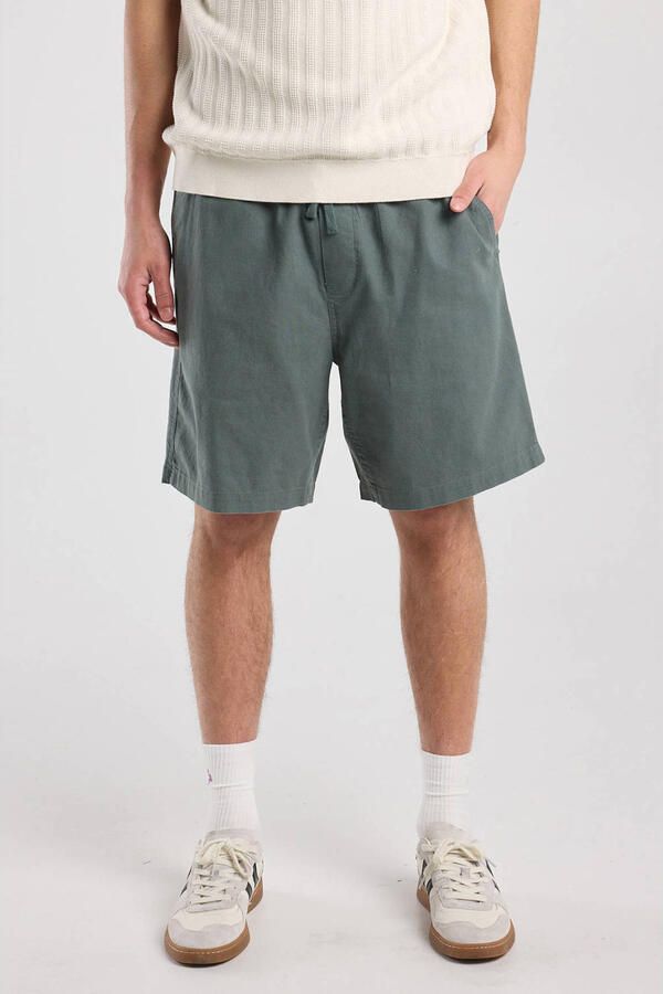 America Today regular casual short met linnen groen