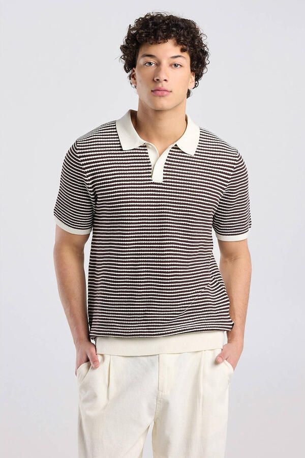 America Today regular fit gestreepte polo bruin wit