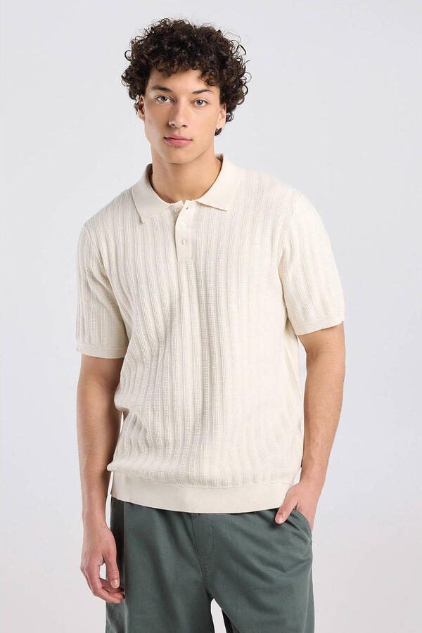 America Today regular polo gebreid wit