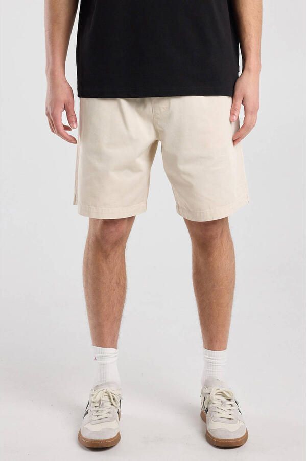 America Today relaxed fit casual short crème