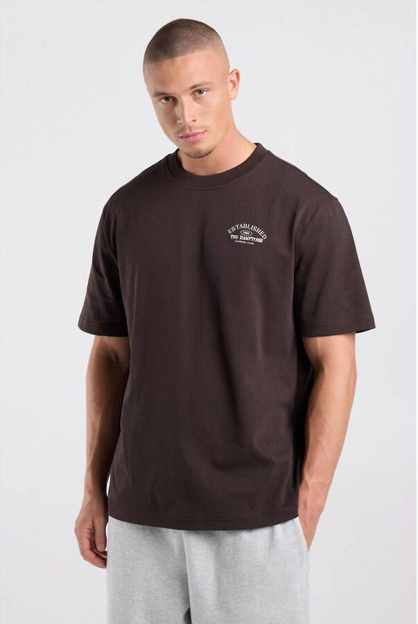 America Today relaxed fit T-shirt met backprint bruin