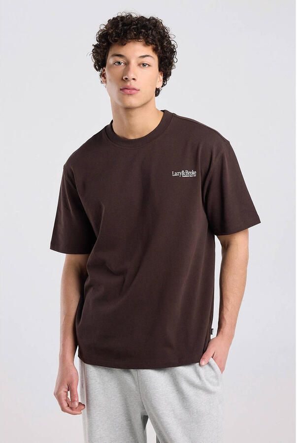 America Today relaxed fit T-shirt met backprint en print bruin