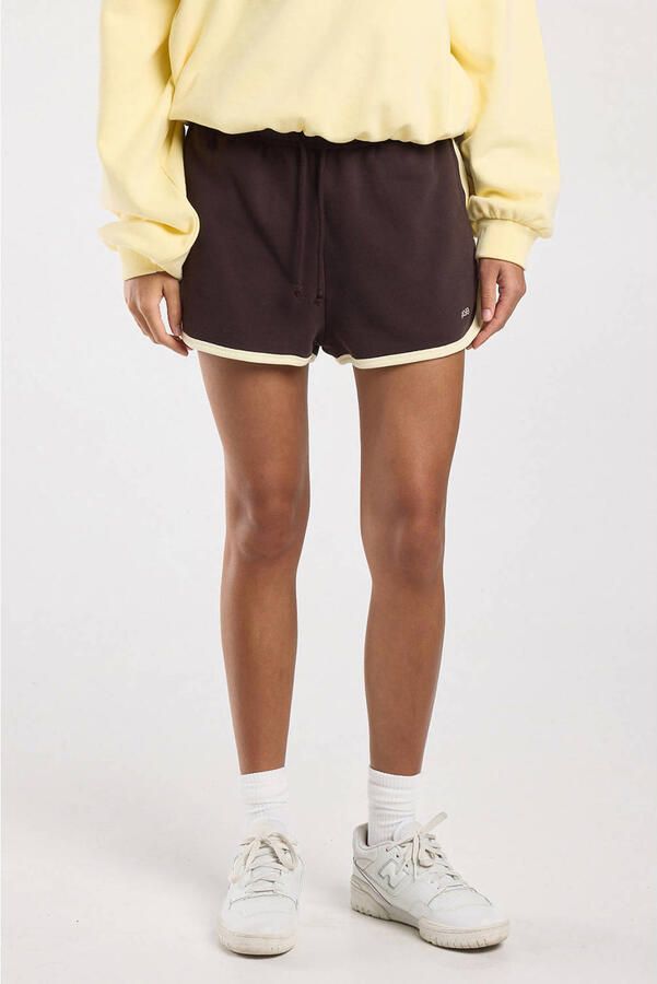 America Today short bruin