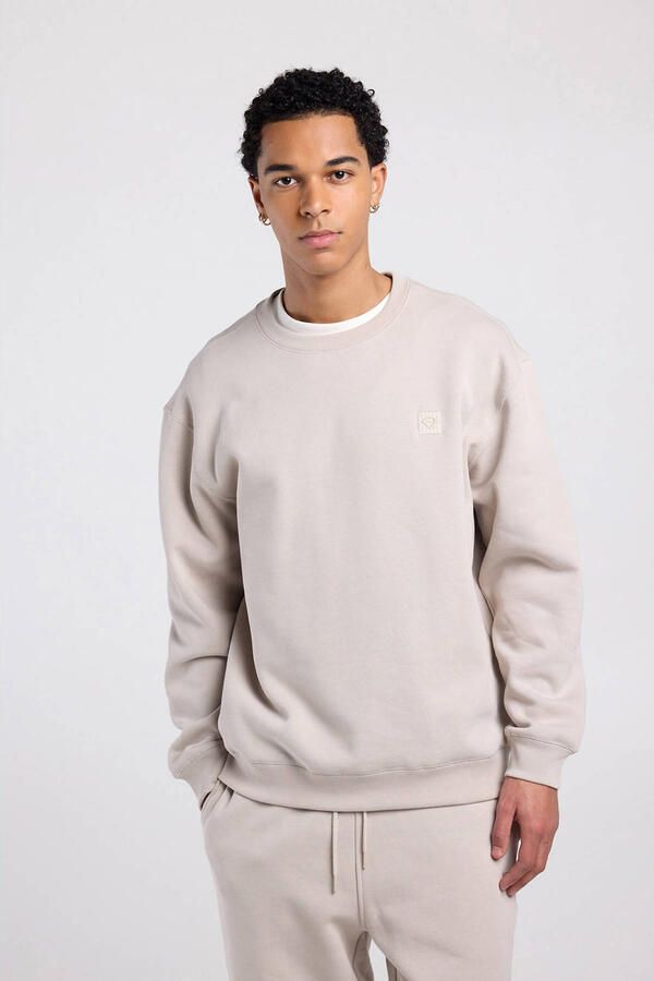 America Today sweater beige