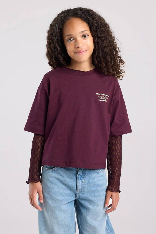 America Today T-shirt met backprint donkerrood