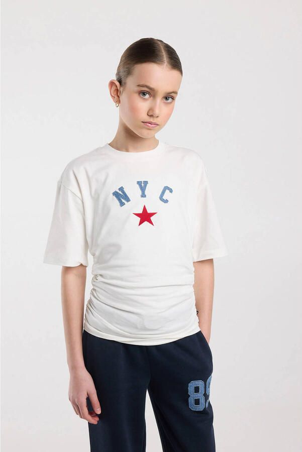 America Today T-shirt wit