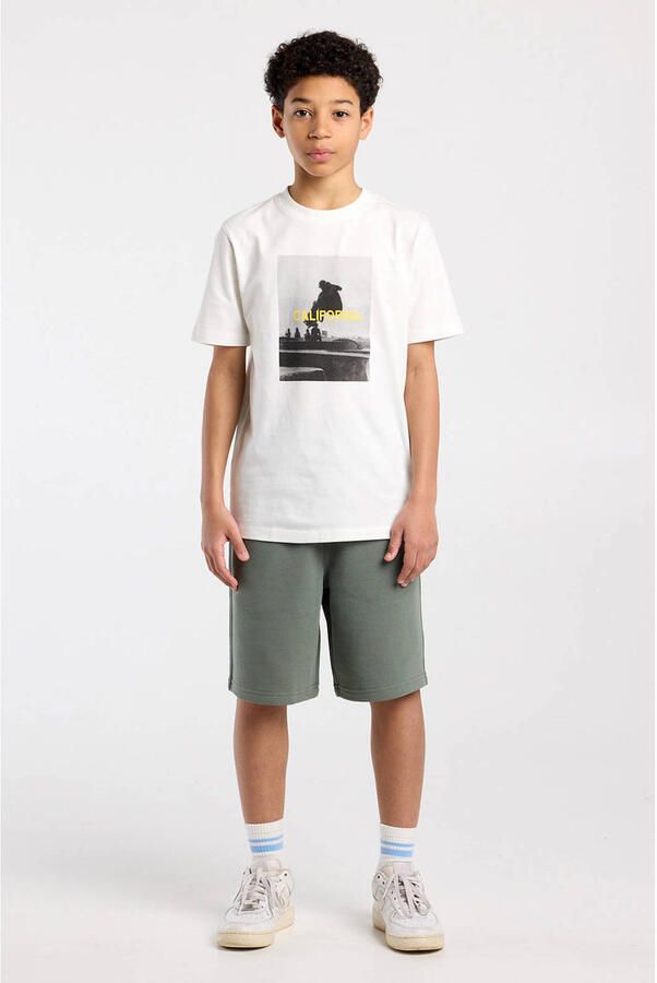 America Today T-shirt wit