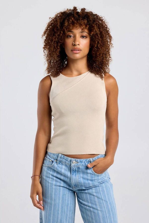 America Today top beige