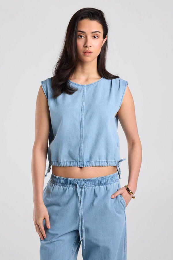 America Today top light blue denim