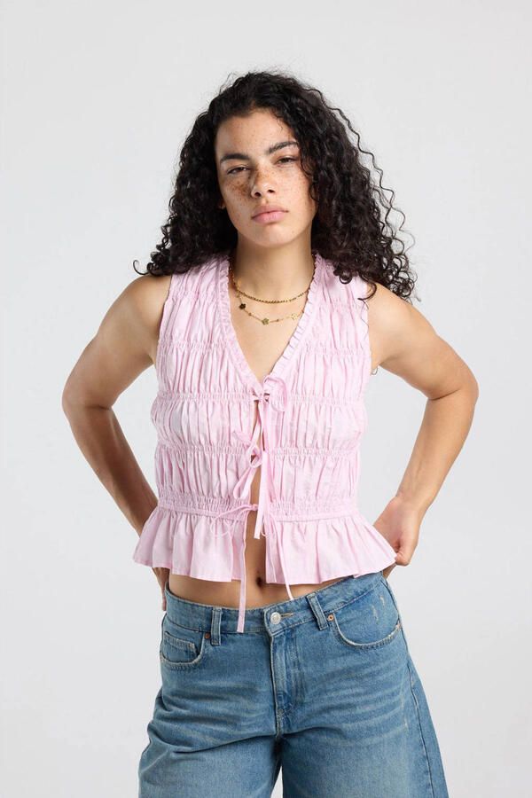 America Today top met peplum en smockwerk lichtroze
