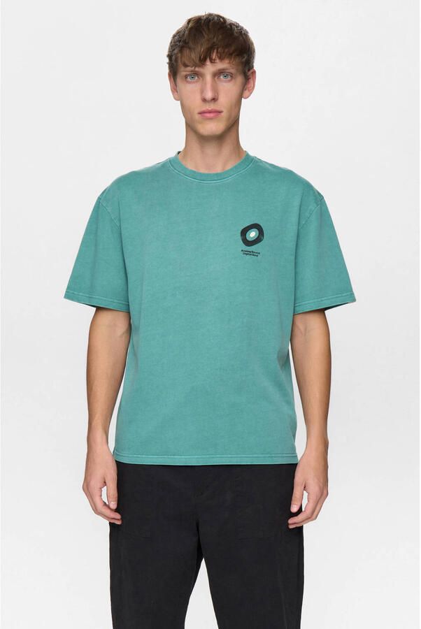Anerkjendt regular T-shirt met backprint petrol