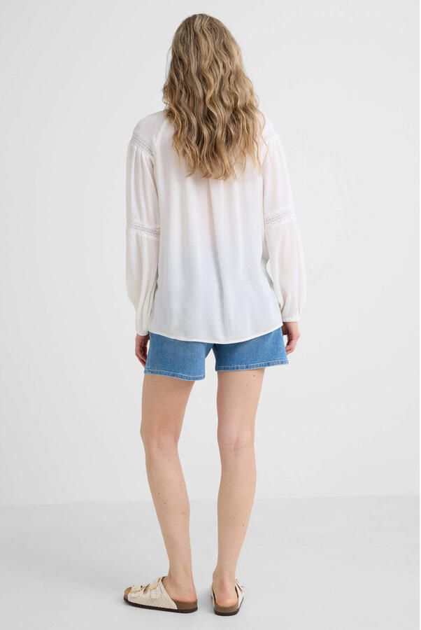 Anytime crinkle blouse met broderie-tapedetails wit - Foto 4