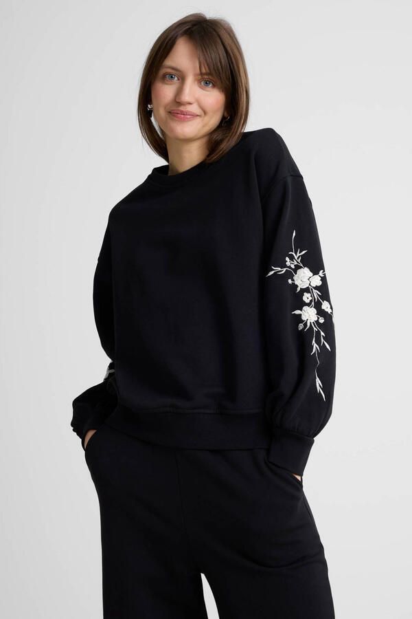 Anytime sweater met borduursel zwart