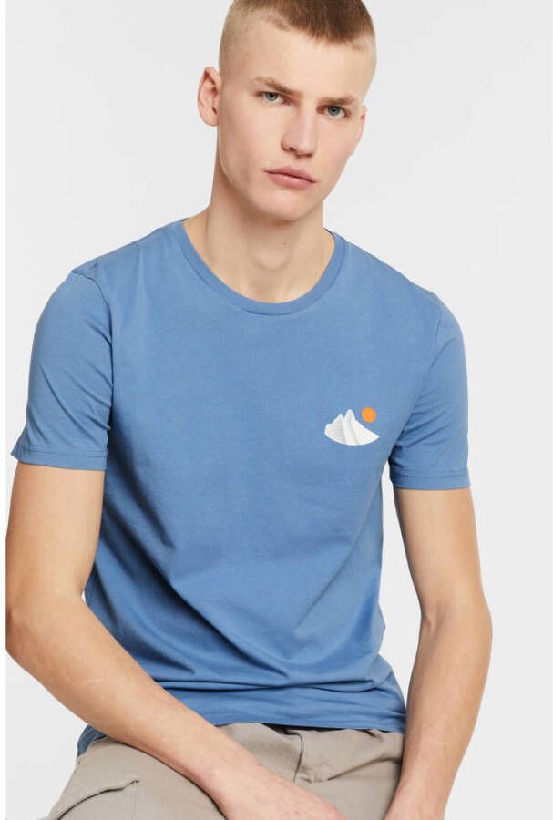 ARMEDANGELS T-shirt Jaames Retro met printopdruk cloudbusting