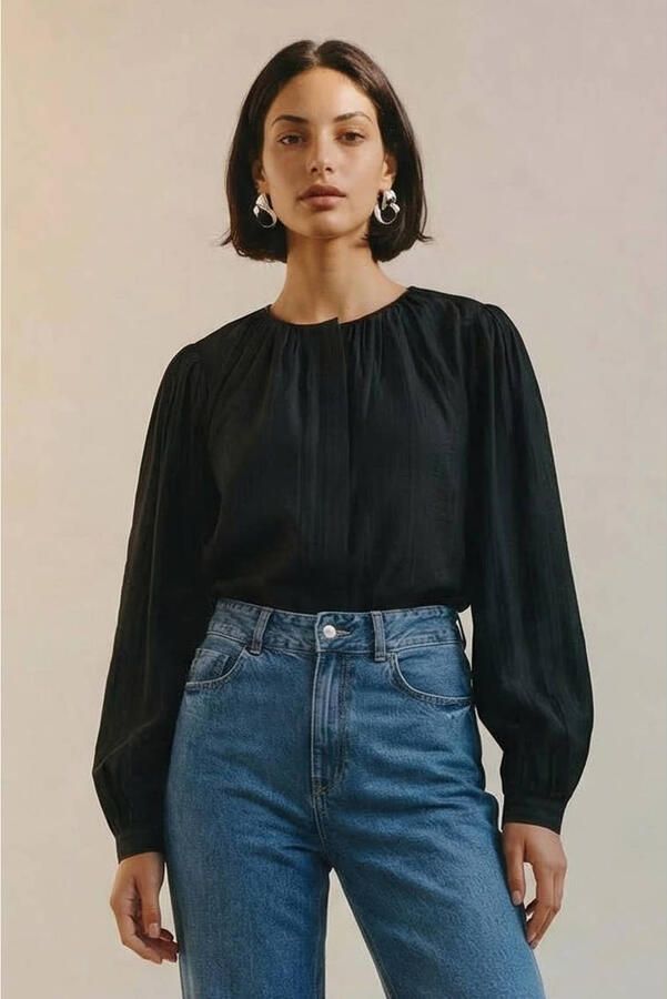 AWARE blouse zwart