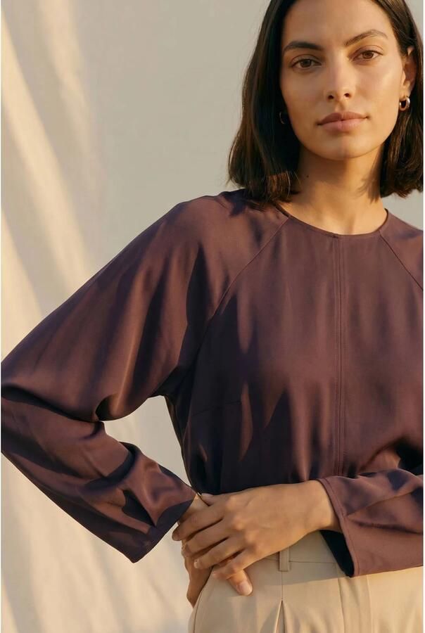 AWARE blousetop aubergine