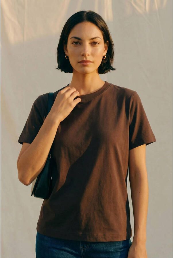 AWARE T-shirt bruin