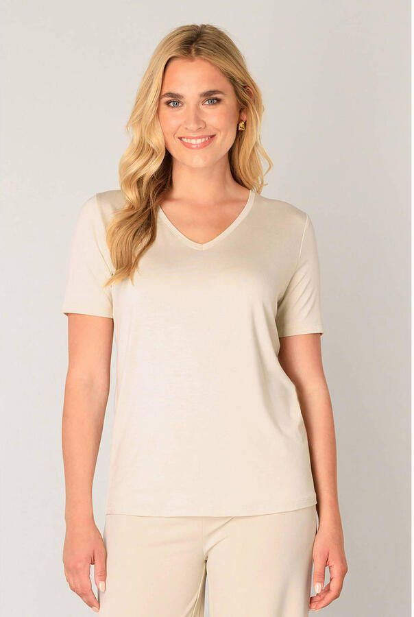 Base Level basic T-shirt Yanic beige