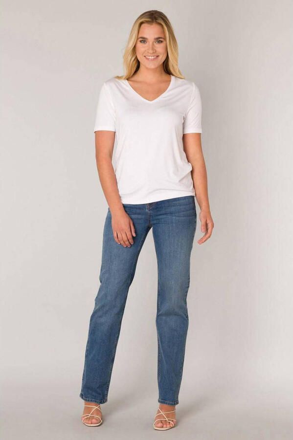 Base Level T-shirt Yanic met v-hals