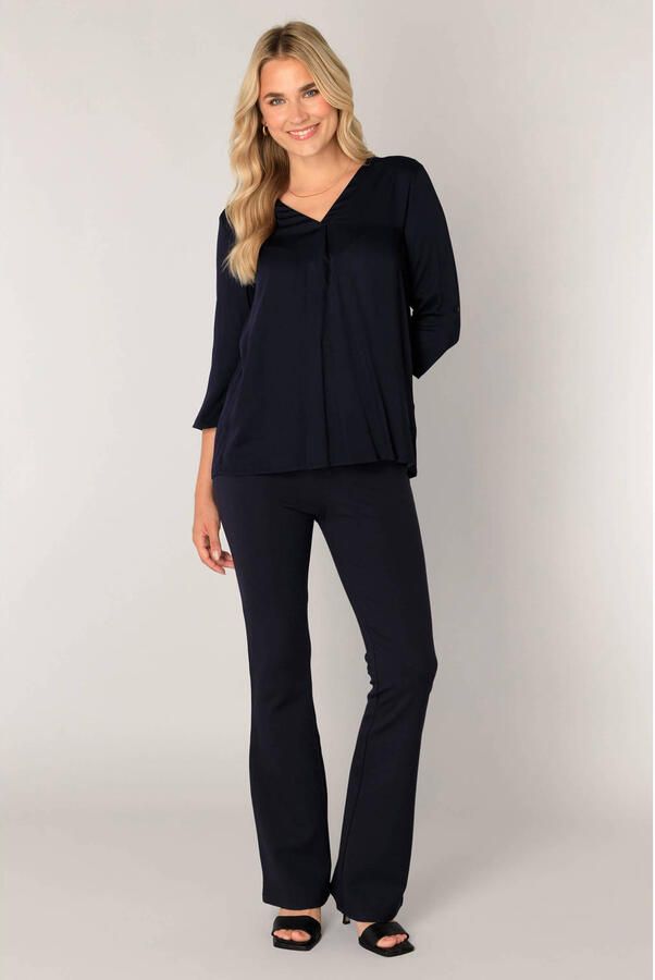 Base Level Shirtblouse met v-hals