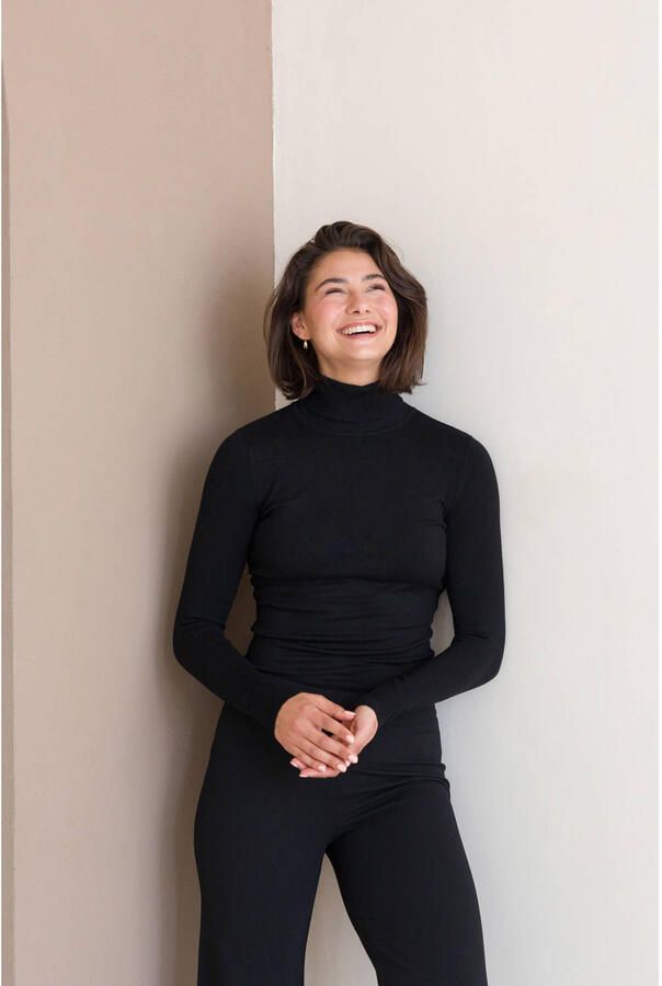 Base Level fijngebreide coltrui Yuen zwart - Foto 2