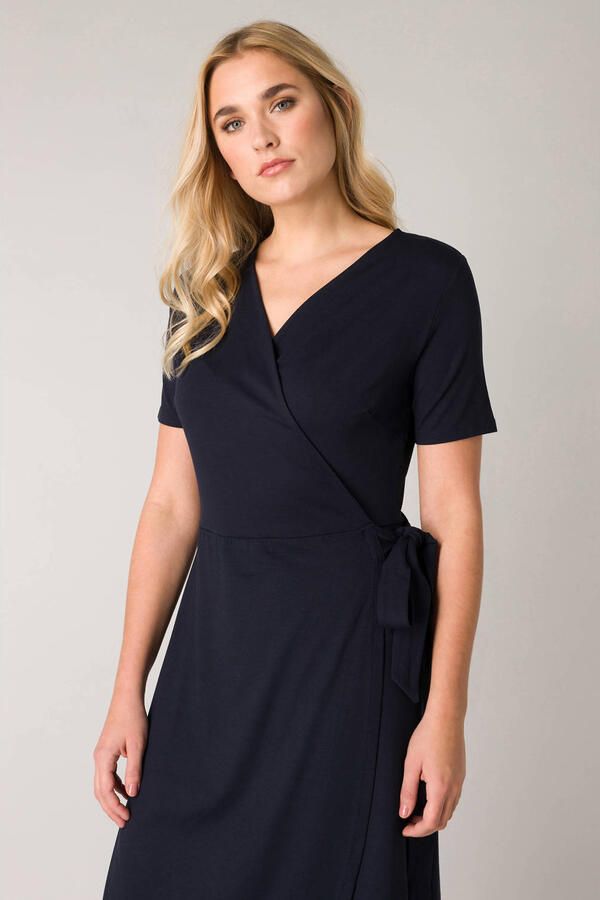 Base Level Wikkeljurk Yvie In prettige elastische kwaliteit