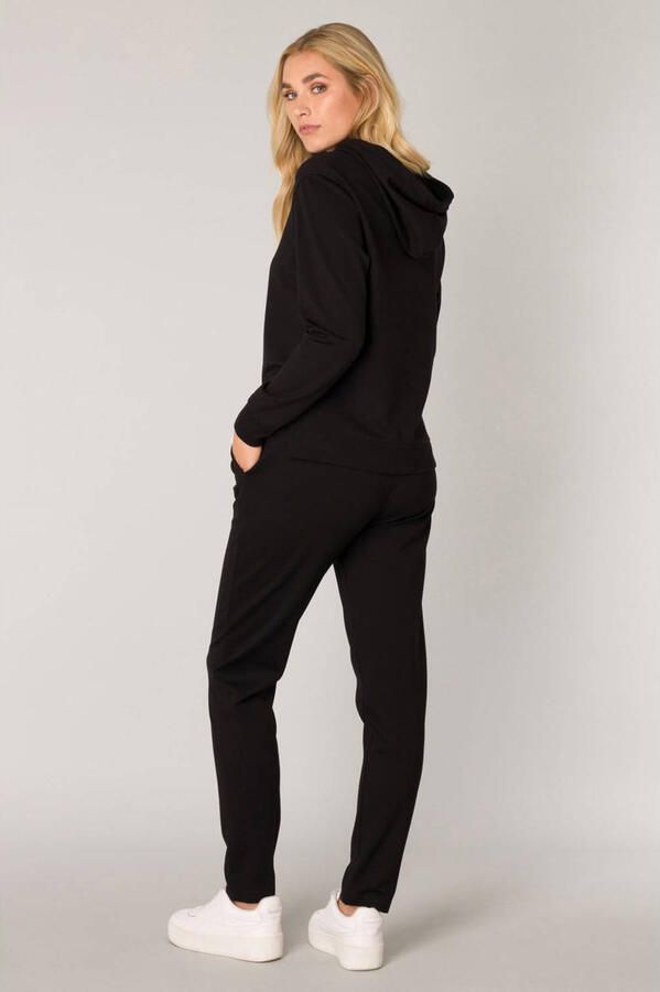 Base Level tapered fit sweatpants Yoan zwart