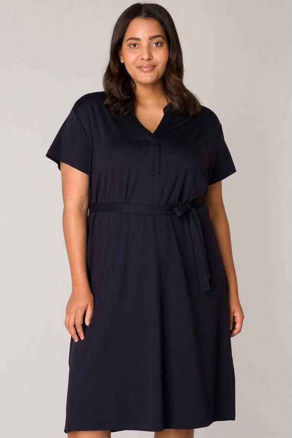 Base Level Curvy A-lijn jurk Yenna met ceintuur donkerblauw - Foto 2