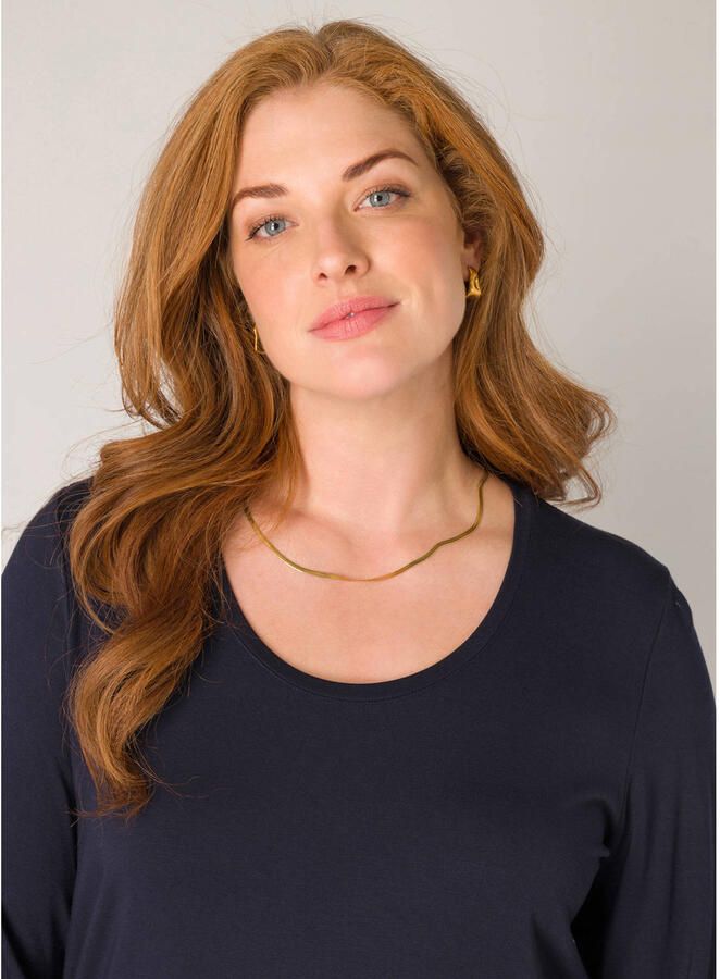 Base Level Curvy Shirt met lange mouwen met een ronde hals - Foto 2