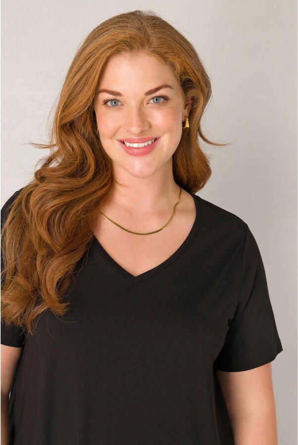 Base Level Curvy basic T-shirt Alba zwart
