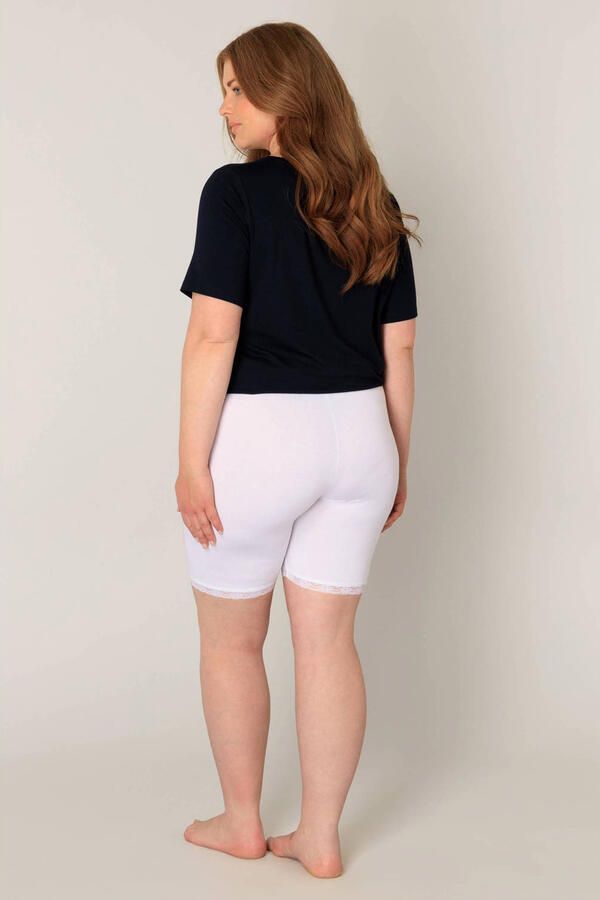 Base Level Curvy Fietsbroekje AVA met kanten randje - Foto 3