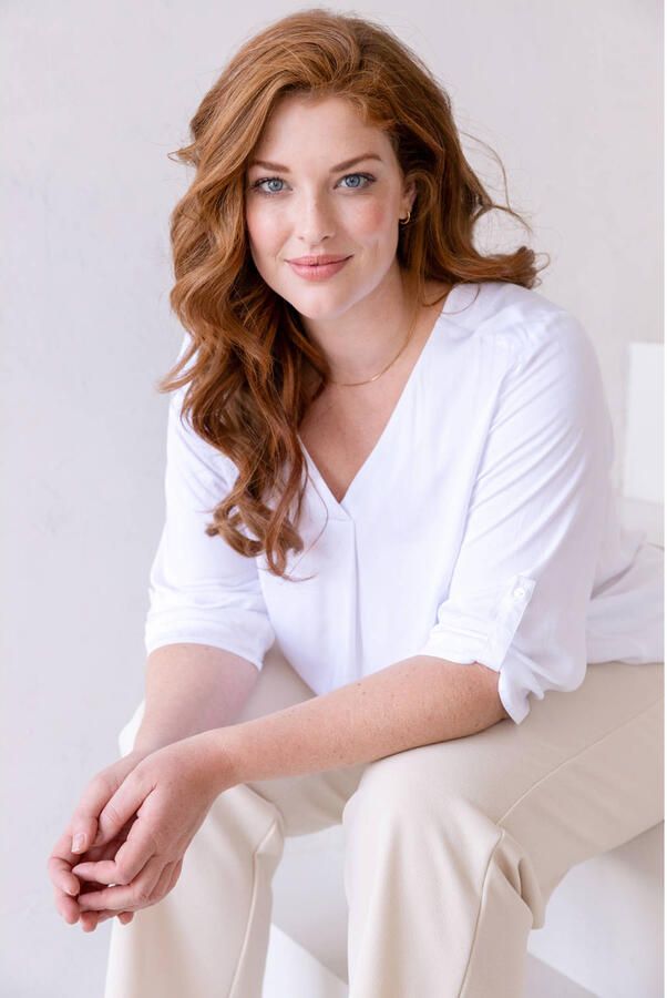 Base Level Curvy Shirtblouse Yanina met v-hals - Foto 2