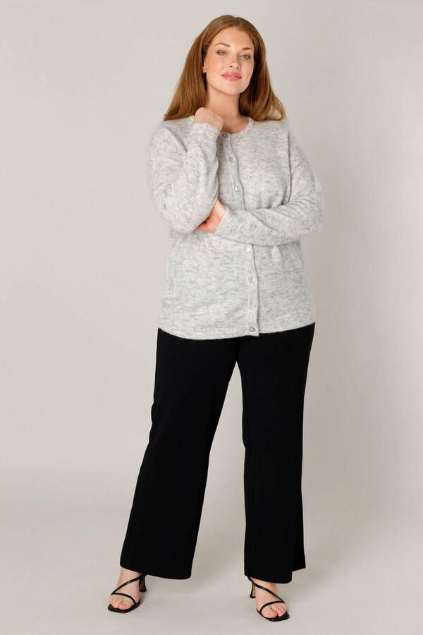 Base Level Curvy Cardigan Yulia met wol en knoopsluiting