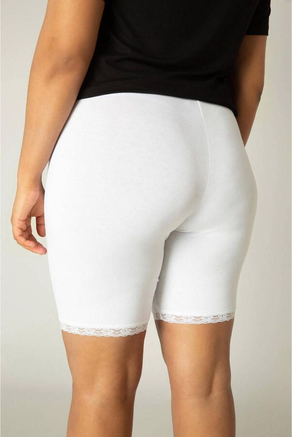 Base Level Curvy Fietsbroekje met decoratieve kant (set 2-delig)