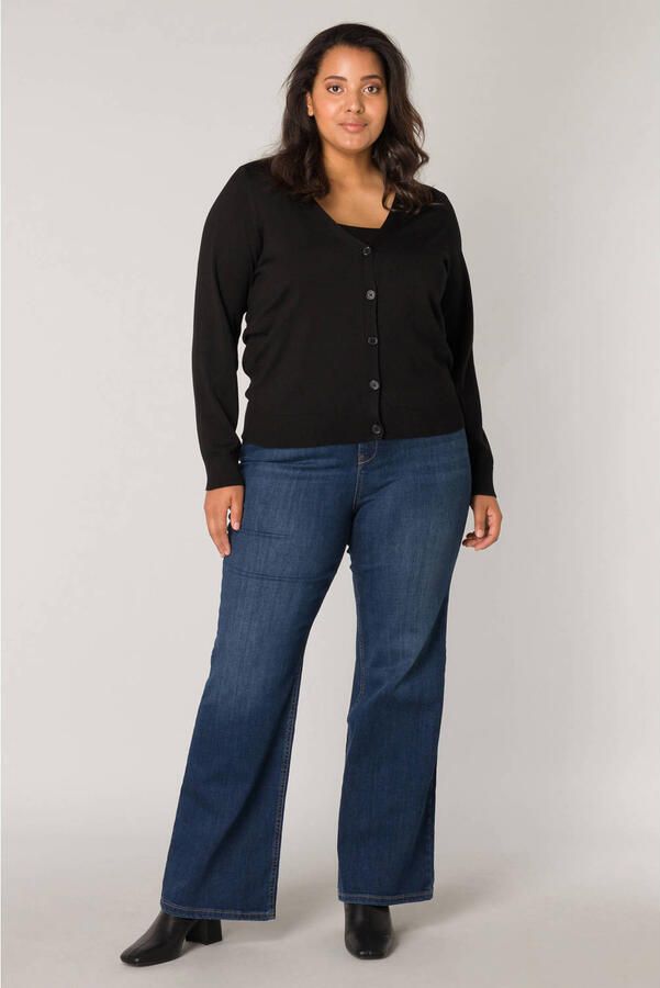 Base Level Curvy Cardigan BAS-YVONNE met v-hals en knoopsluiting - Foto 2