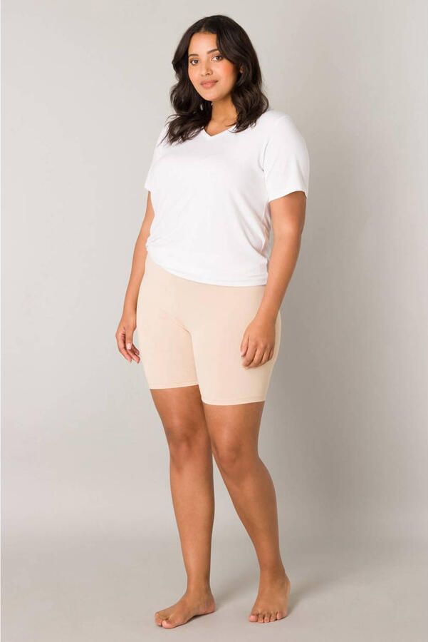 Base Level Curvy high waist regular fit short Yanissa nude - Foto 2